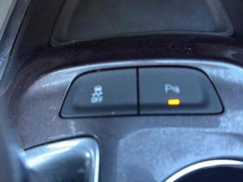 Used 2019 Chevrolet Malibu LT w/ Driver Confidence Package image 24