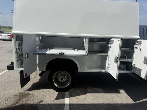 Used 2015 RAM 4500 SLT w/ Quick Order Package 29G SLT RWD image 14