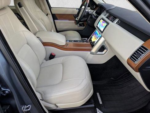 Used 2022 Land Rover Range Rover Westminster Edition image 18