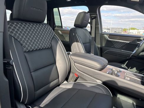 New 2026 GMC Acadia Denali w/ Super Cruise Package AWD/4WD image 41
