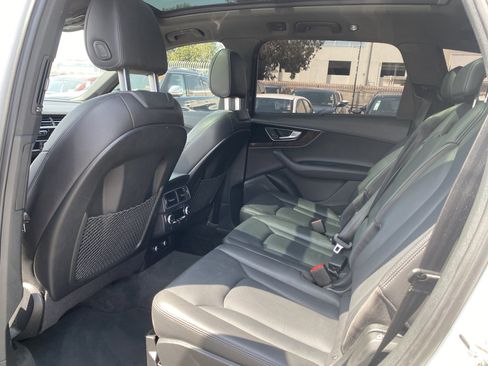 Used 2019 Audi Q7 3.0T Premium Plus w/ Premium Plus Package AWD/4WD image 19