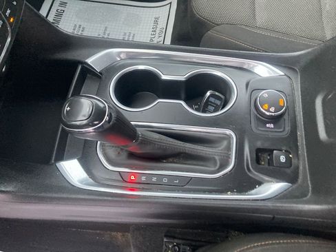 Used 2019 Chevrolet Traverse LT image 30