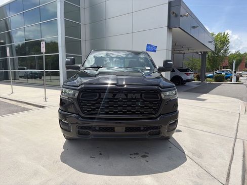 Used 2025 RAM 1500 Big Horn AWD/4WD image 2
