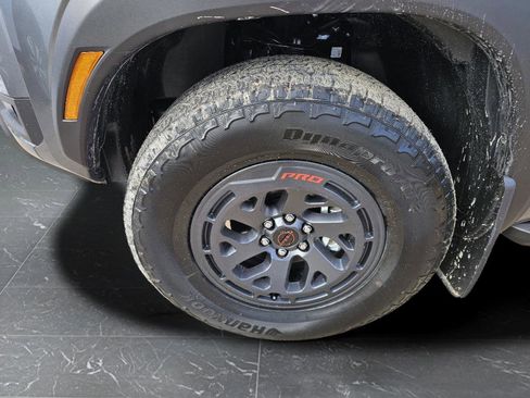 New 2026 Nissan Frontier PRO-4X w/ Pro-4x Convenience Package image 9