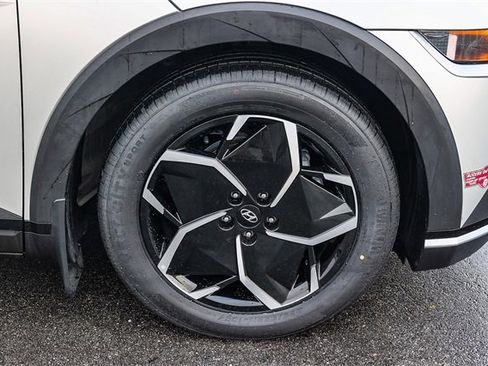 Certified 2023 Hyundai Ioniq 5 SEL image 9