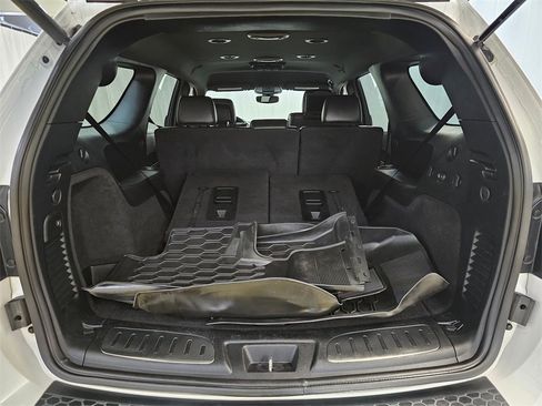 Used 2017 Dodge Durango R/T image 19