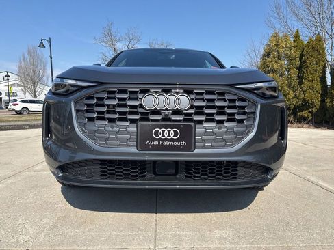 Used 2025 Audi Q5 Premium w/ Convenience Package AWD/4WD image 12