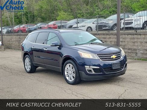 Used 2015 Chevrolet Traverse LT w/ Style and Technology Package FWD image 7