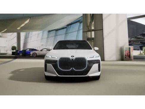 New 2026 BMW 740i xDrive w/ Premium Package image 3