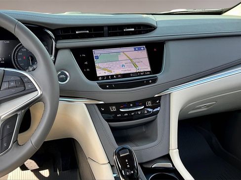 New 2025 Cadillac XT5 Premium Luxury w/ Technology Package image 7