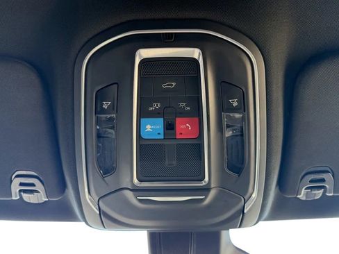 Used 2022 Jeep Wagoneer Series II image 22