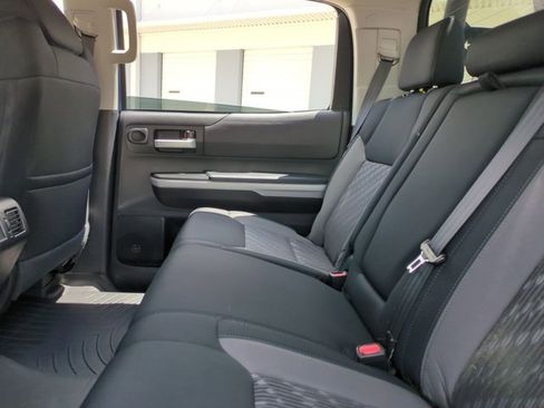Used 2019 Toyota Tundra SR5 w/ SR5 Upgrade Package image 18