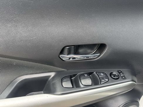Used 2020 Nissan Kicks SV FWD image 21