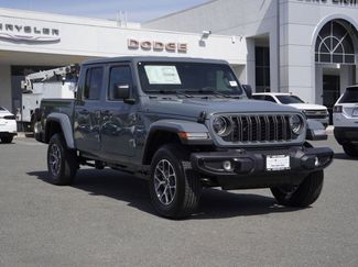 New 2026 Jeep Gladiator Sport video 2