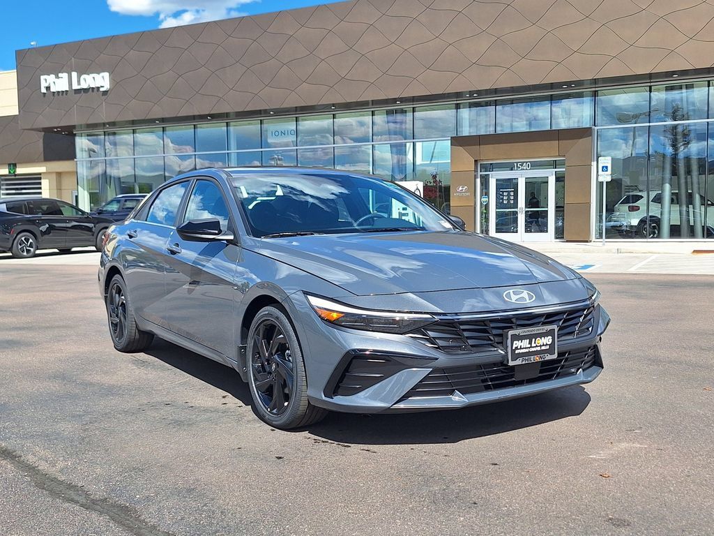 New 2026 Hyundai Elantra SEL Sport Premium FWD 360° Tour