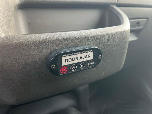 Used 2020 Ford Transit 350 XL RWD image 21