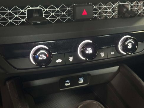 Used 2025 Honda Accord LX image 15