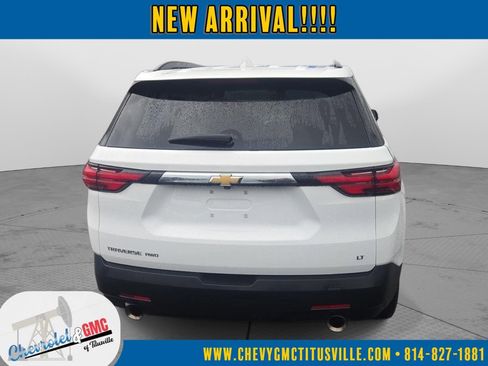 Used 2023 Chevrolet Traverse LT image 9
