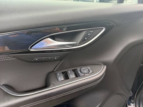 Used 2024 Buick Envision Preferred AWD/4WD image 19