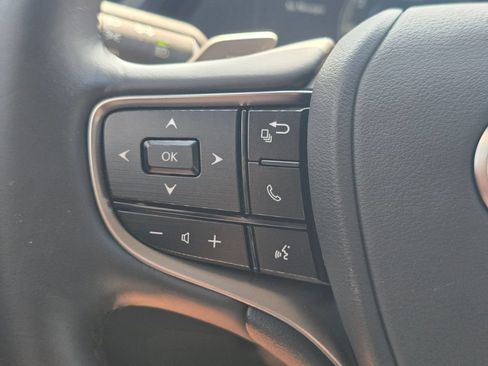 Used 2025 Lexus ES 350 w/ Premium Package FWD image 36