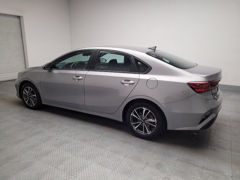 Used 2023 Kia Forte LXS FWD image 3