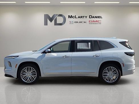 New 2027 Buick Enclave Avenir AWD/4WD image 3