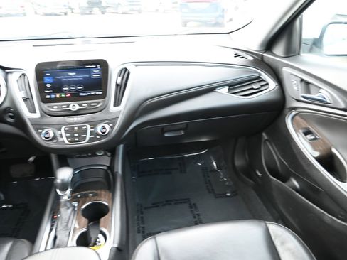 Used 2024 Chevrolet Malibu LT FWD image 19