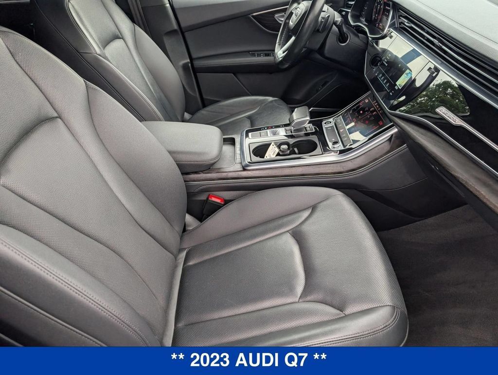 Used 2023 Audi Q7 2.0T Premium Plus w/ Premium Plus Package AWD/4WD image 29