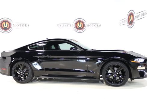 Used 2021 Ford Mustang Premium w/ Equipment Group 201A RWD image 31