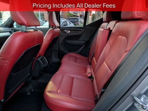 Used 2019 Volvo XC40 T5 Momentum AWD/4WD image 14