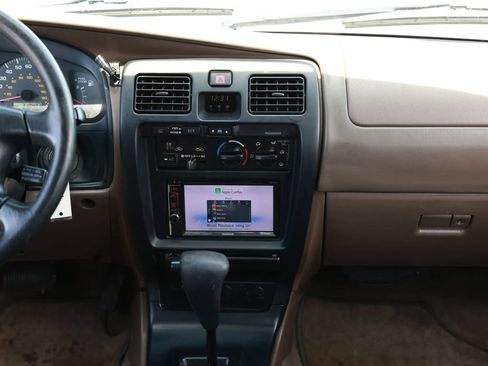 Used 2000 Toyota 4Runner 2WD w/ Upgrade Value Pkg 1 image 33