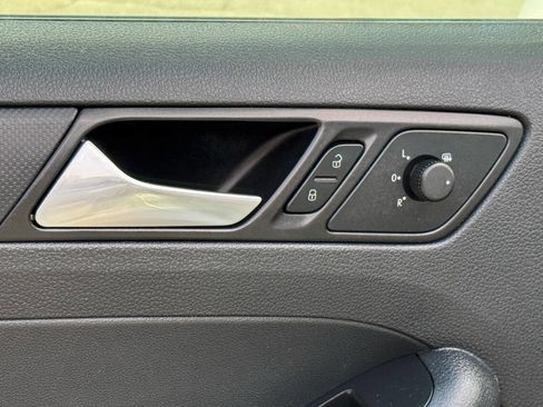 Used 2014 Volkswagen Jetta S image 15