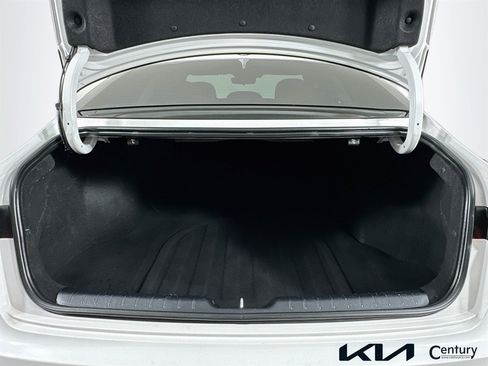 Certified 2025 Kia K4 GT-Line FWD image 24