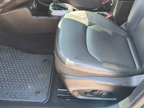 Used 2022 Jeep Renegade Limited w/ Sun, Sound & Wheels Group image 24