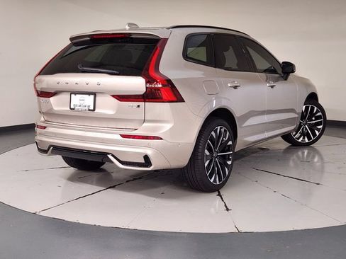 Used 2026 Volvo XC60 B5 Ultra w/ Protection Package Premier AWD/4WD image 2