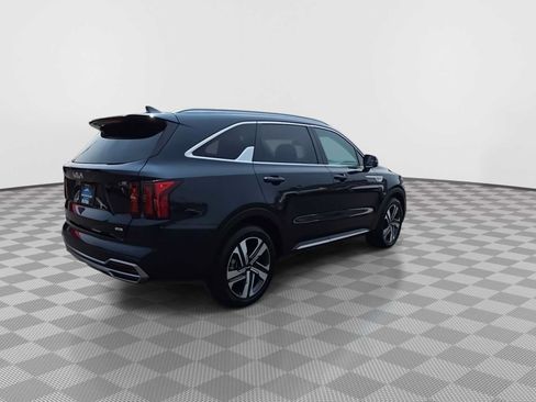 Used 2024 Kia Sorento EX w/ Panoramic Sunroof Package AWD/4WD image 8