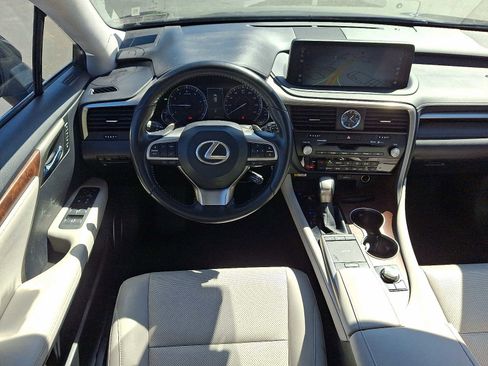 Used 2022 Lexus RX 350L Premium w/ Premium Package image 11