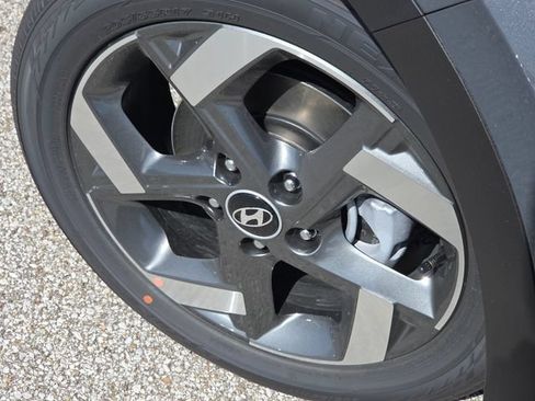 New 2026 Hyundai Venue SEL FWD image 10