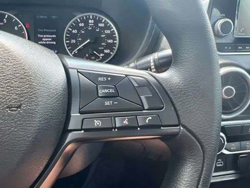 Used 2024 Nissan Sentra S FWD image 36