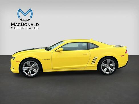 Used 2014 Chevrolet Camaro SS w/ RS Package RWD image 4