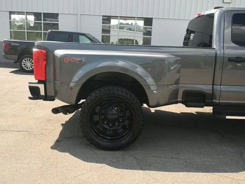 Used 2023 Ford F350 XLT w/ FX4 Off-Road Package AWD/4WD image 5