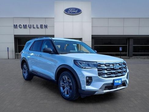 New 2026 Ford Explorer Active w/ Active Comfort Package image 15