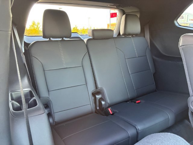 Used 2024 GMC Acadia Elevation w/ Luxury Package AWD/4WD image 16