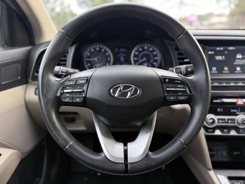 Used 2020 Hyundai Elantra Value Edition w/ Cargo Package (C1) image 24