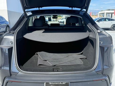 Used 2026 Tesla Model Y Long Range image 15