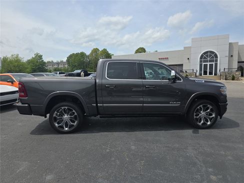 Used 2023 RAM 1500 Limited AWD/4WD image 2