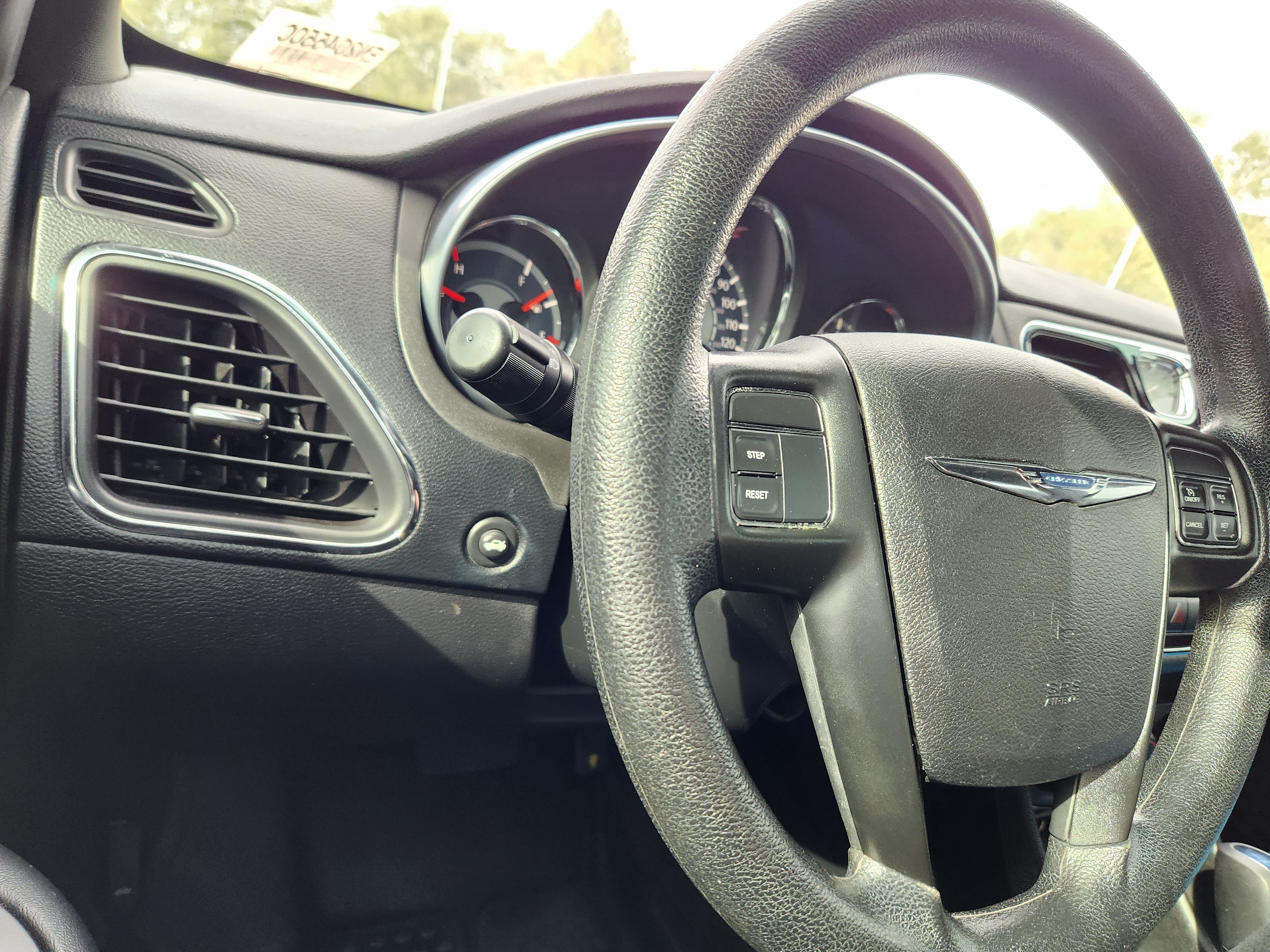 Used 2014 Chrysler 200 LX FWD image 23