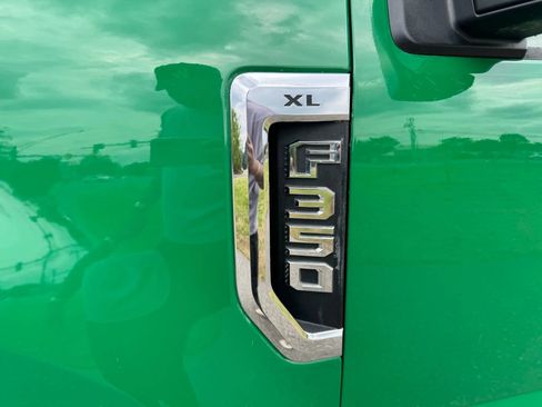 Used 2021 Ford F350 XL w/ Snow Plow Prep Package image 19