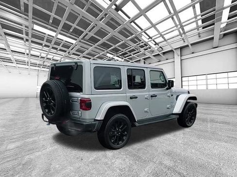 Used 2023 Jeep Wrangler Unlimited Sahara w/ Cold Weather Group image 3