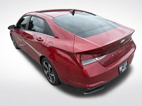 Used 2023 Hyundai Elantra Limited w/ Cargo Package FWD image 6